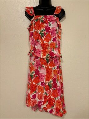 3 pieces Blouse and skirt, llelow blouse and shorts.